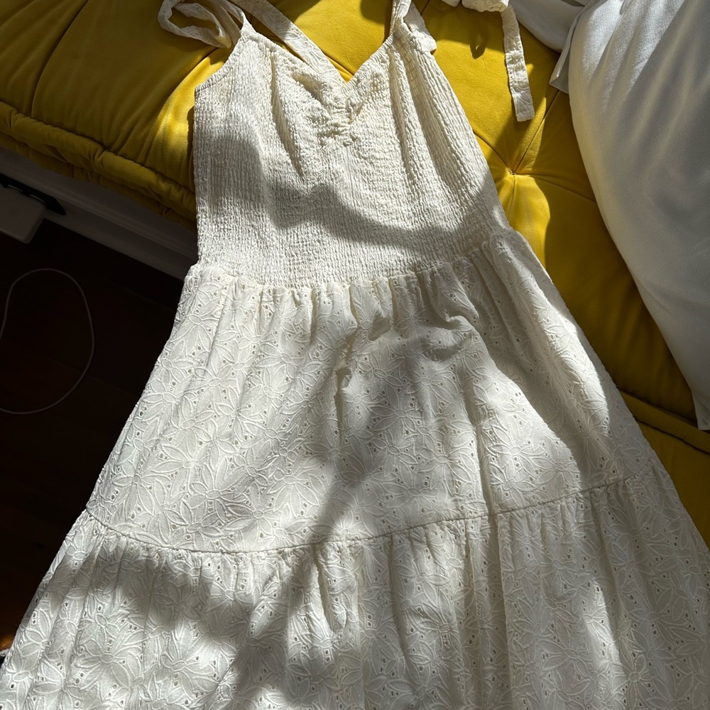 Womens White Eyelet Sundress with Tie Straps, Madewell.  Flowy and Comfortable.